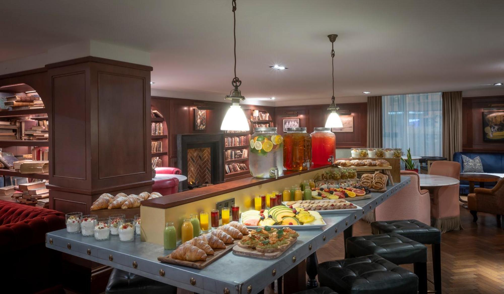 Clayton Hotel Cambridge Экстерьер фото