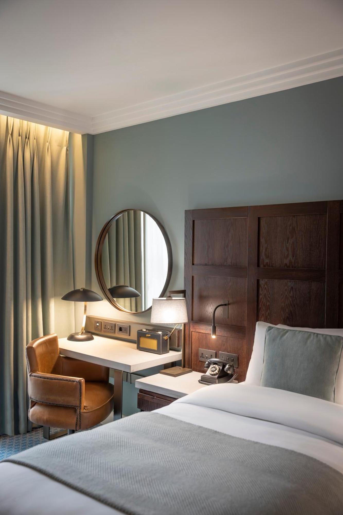 Clayton Hotel Cambridge Экстерьер фото